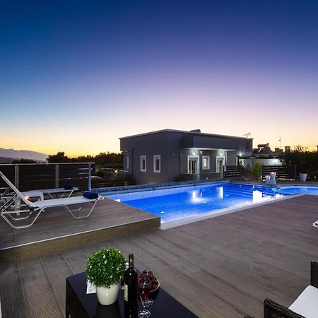 Villa Emily Rethymno อาเดเลียโนส กัมโปส ภายนอก รูปภาพ