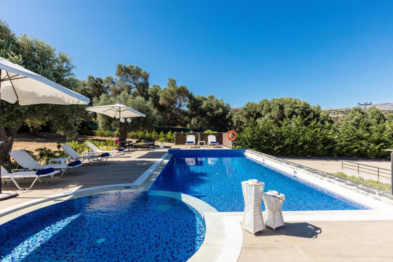Villa Emily Rethymno อาเดเลียโนส กัมโปส ภายนอก รูปภาพ